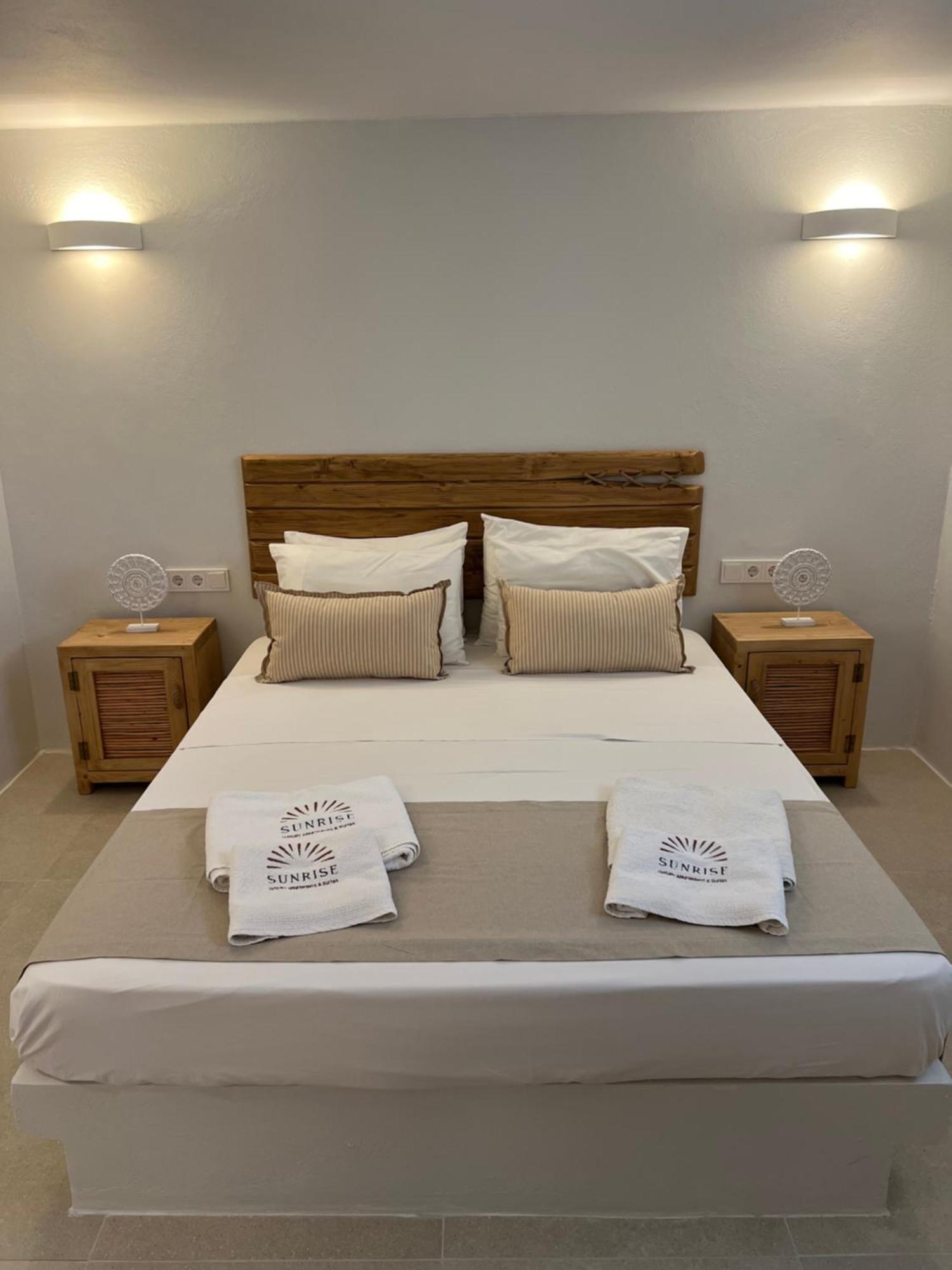 Sunrise Luxury Apartments & Suites Antiparos ภายนอก รูปภาพ